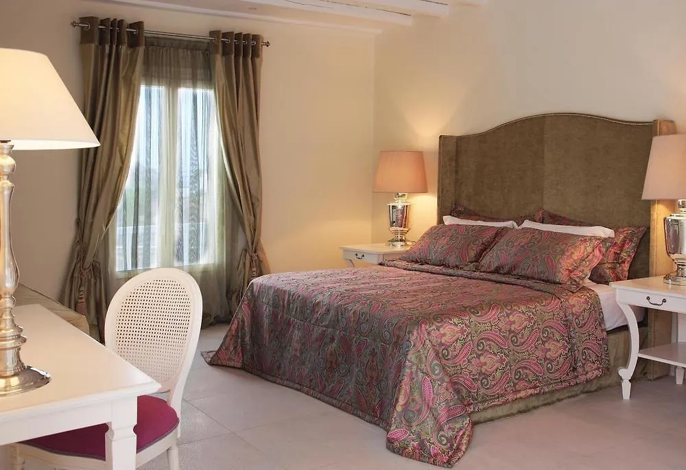 La Residence Mykonos كالافاتيس 5*,