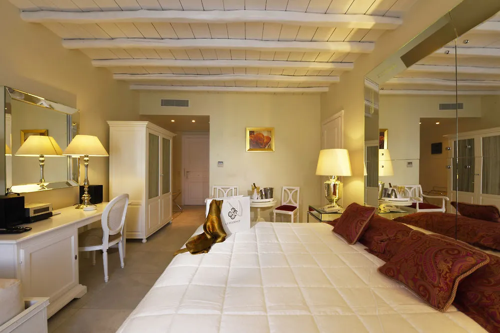 La Residence Mykonos كالافاتيس 5*,